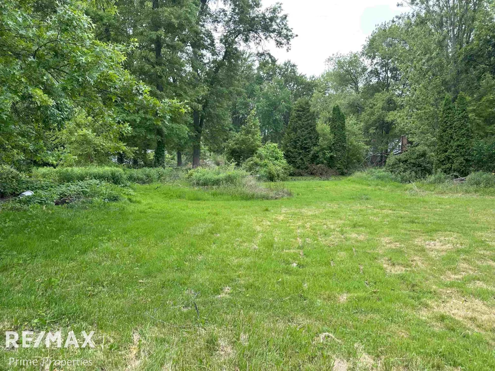 3195 Dixie Court Bridgeport Charter Township, MI 48601