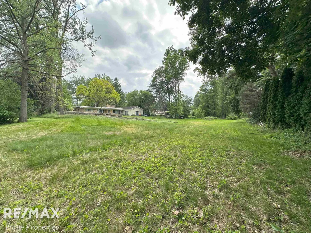 3195 Dixie Court Bridgeport Charter Township, MI 48601
