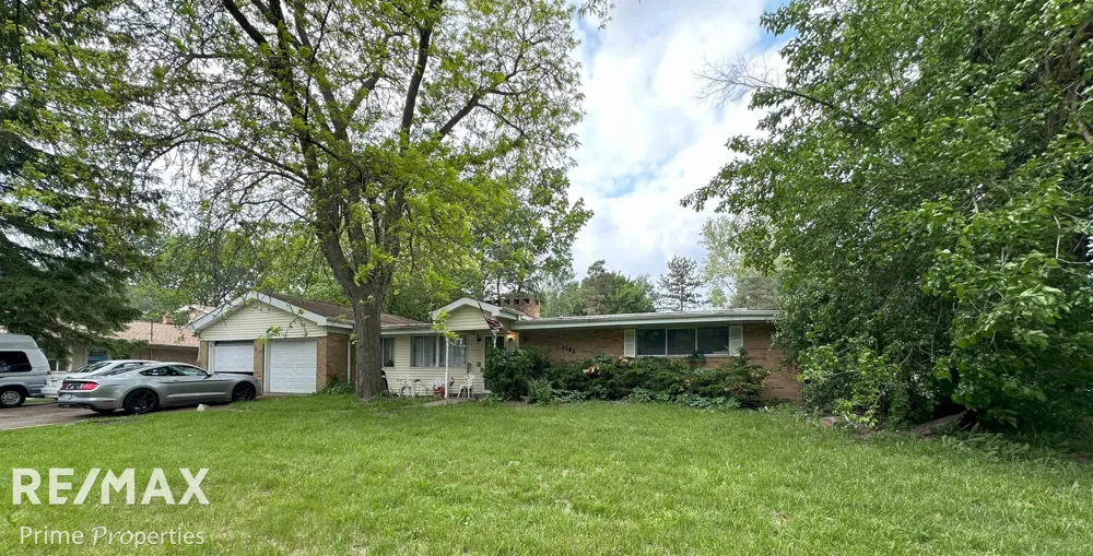 3195 Dixie Court Bridgeport Charter Township, MI 48601