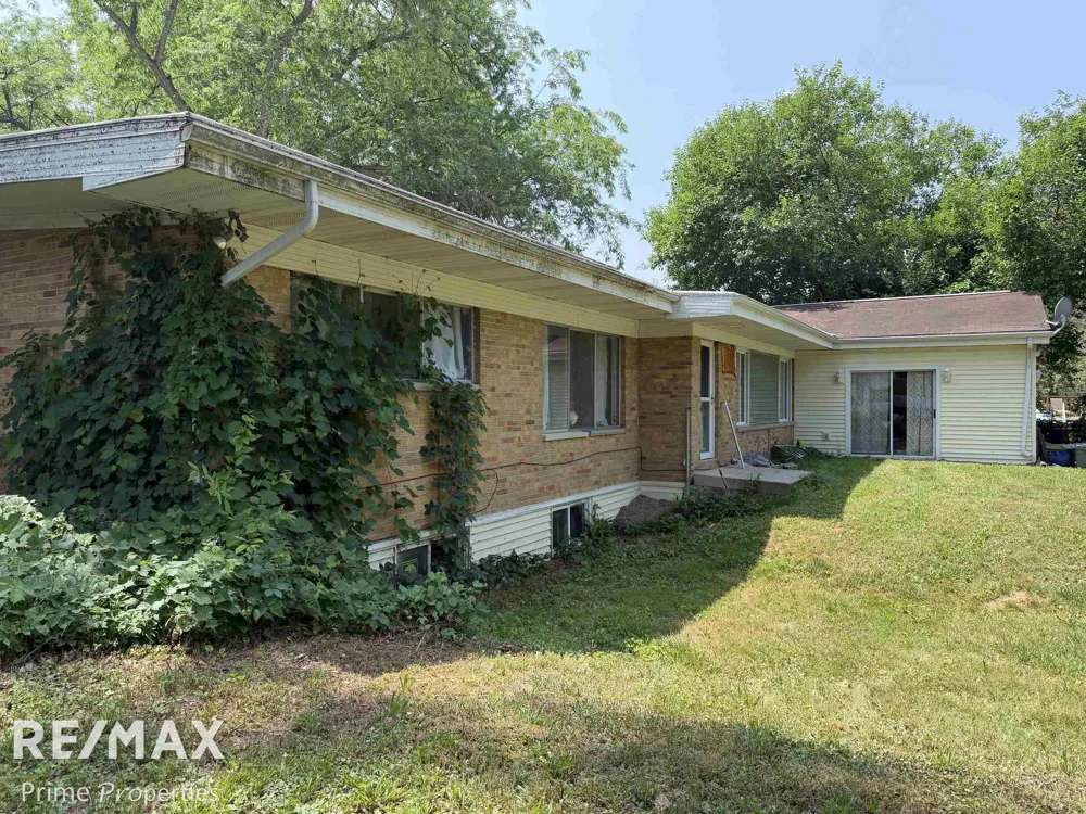 3195 Dixie Court Bridgeport Charter Township, MI 48601