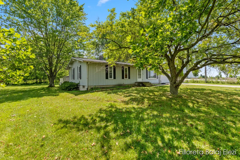 5640 Kraft Avenue SE Cascade Charter Township, MI 49512