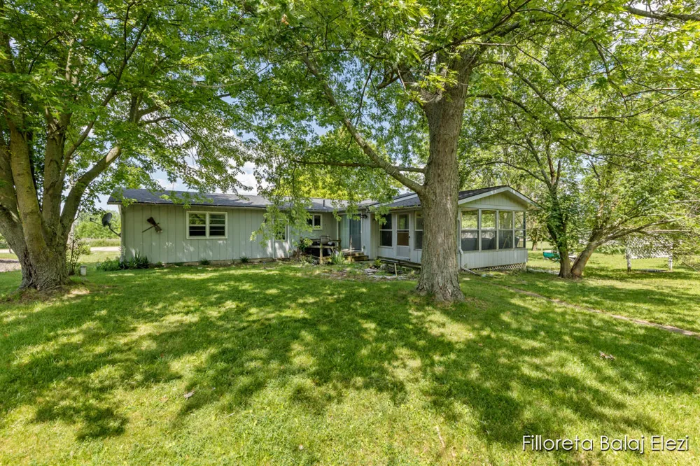 5640 Kraft Avenue SE Cascade Charter Township, MI 49512