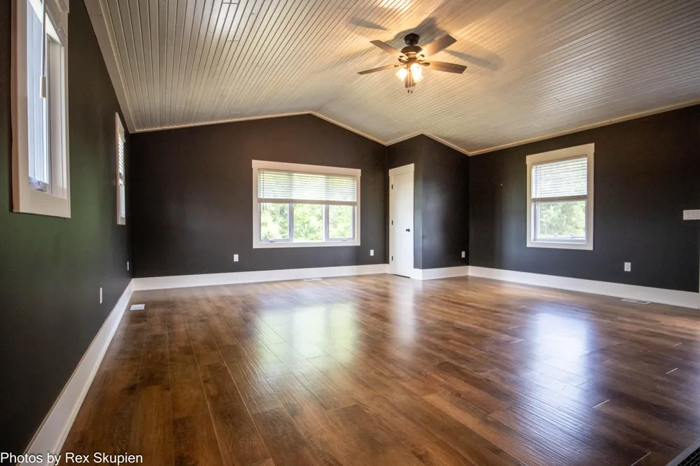 17090 Kenowa Avenue Tyrone Township, MI 49330
