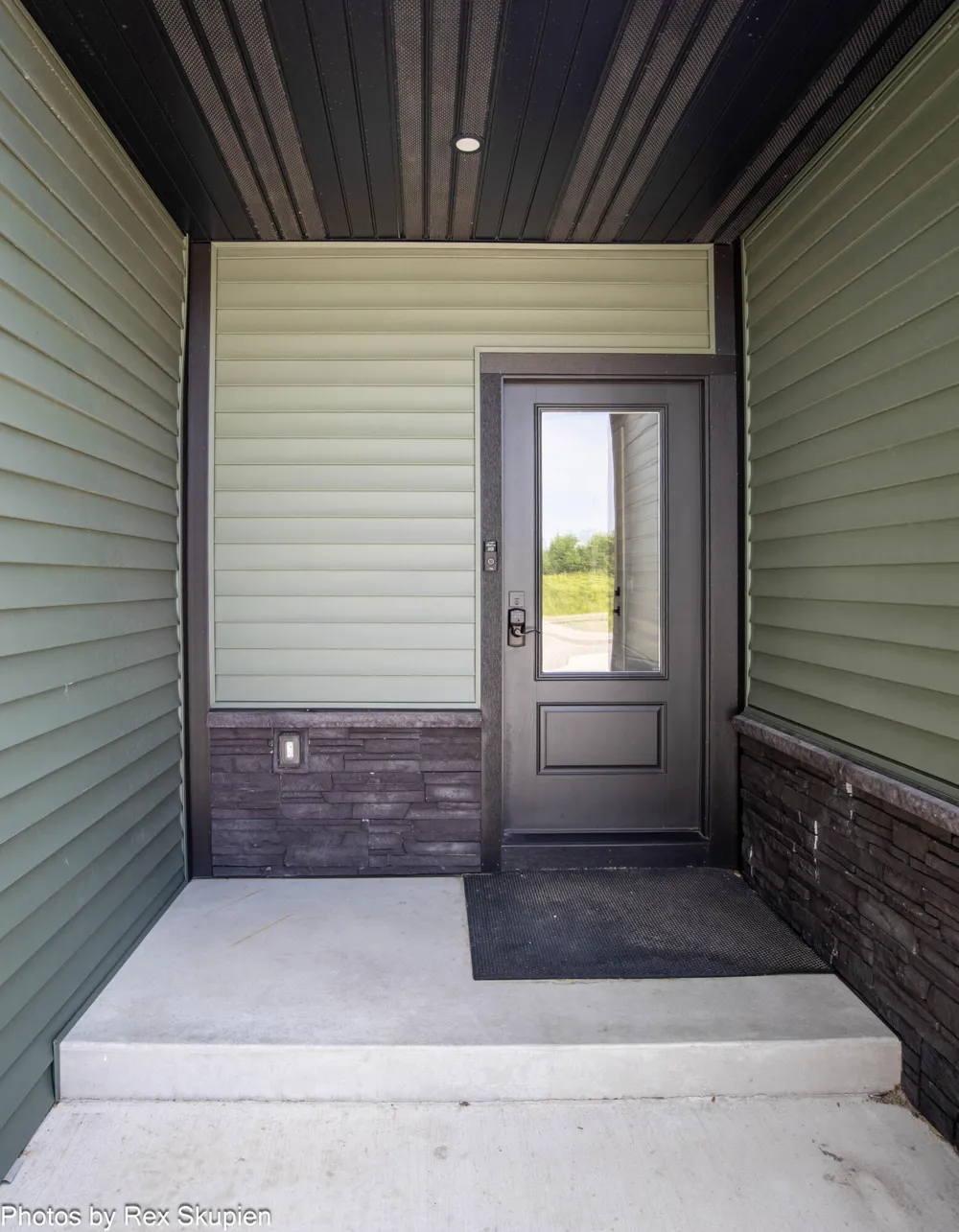 17090 Kenowa Avenue Tyrone Township, MI 49330