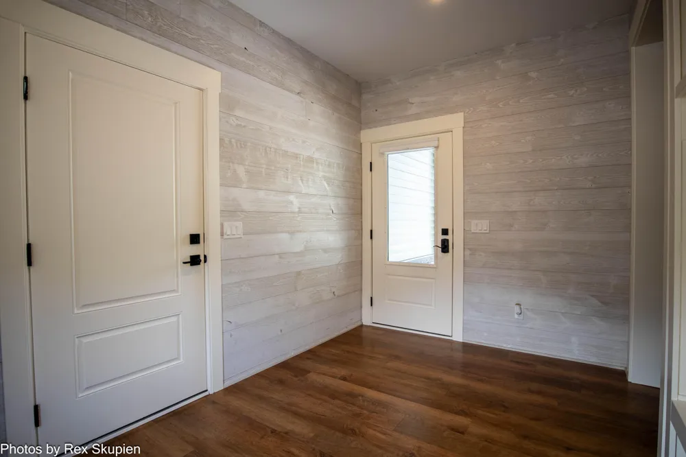 17090 Kenowa Avenue Tyrone Township, MI 49330