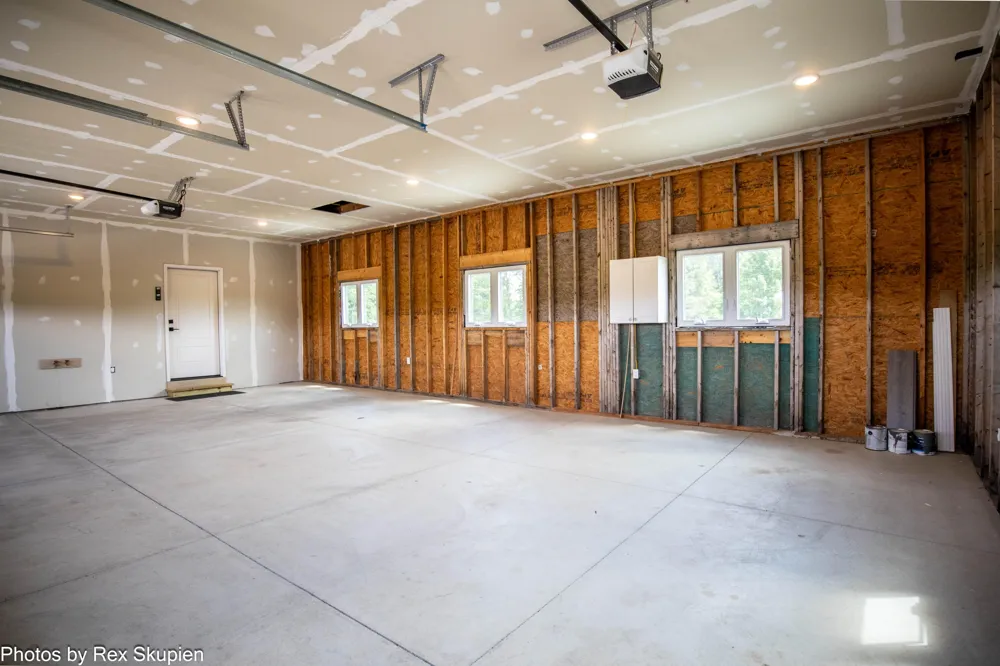 17090 Kenowa Avenue Tyrone Township, MI 49330