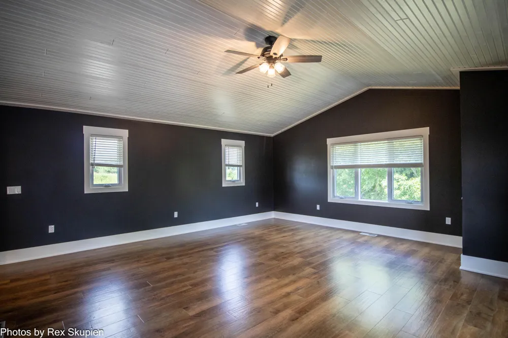 17090 Kenowa Avenue Tyrone Township, MI 49330
