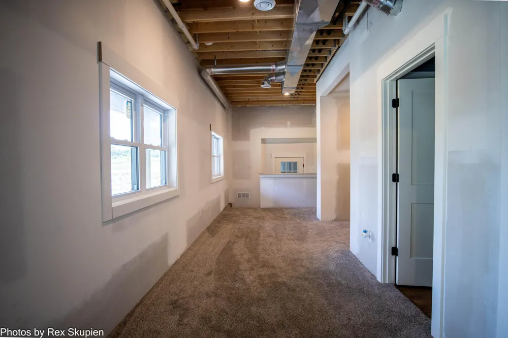 17090 Kenowa Avenue Tyrone Township, MI 49330