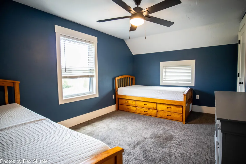 17090 Kenowa Avenue Tyrone Township, MI 49330