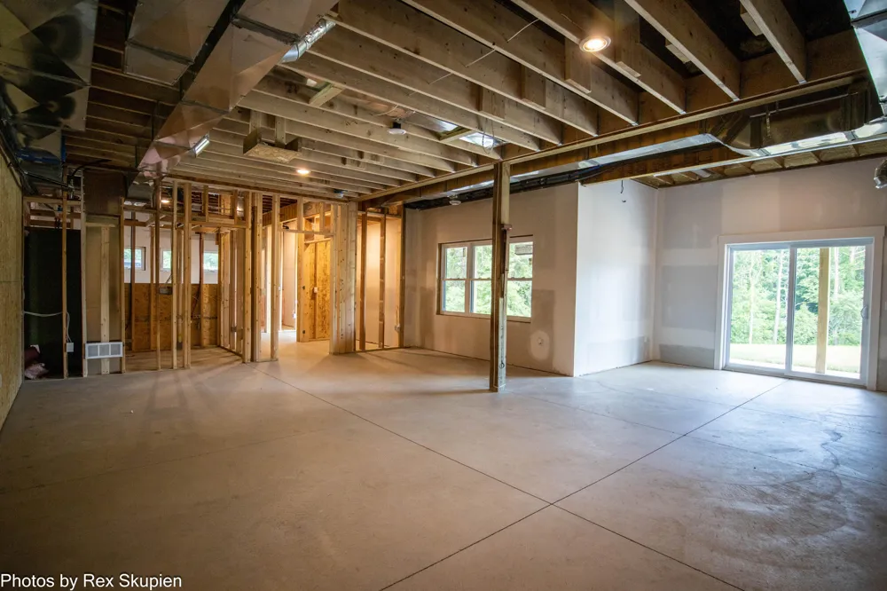 17090 Kenowa Avenue Tyrone Township, MI 49330