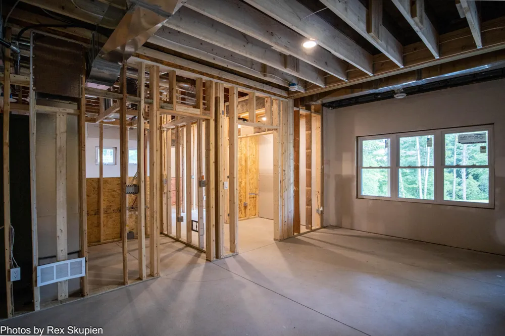 17090 Kenowa Avenue Tyrone Township, MI 49330