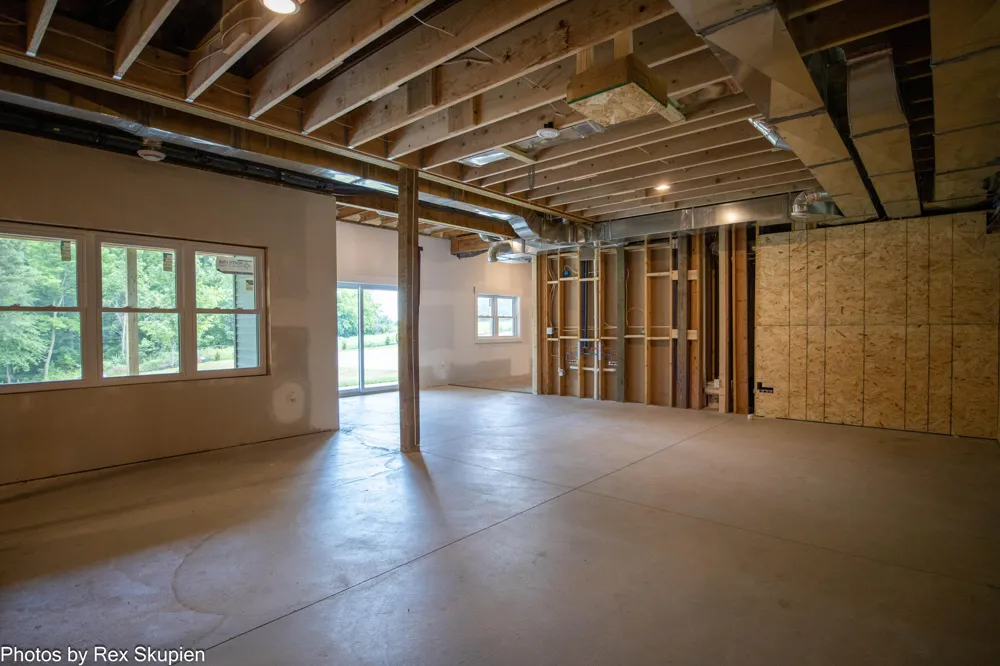 17090 Kenowa Avenue Tyrone Township, MI 49330