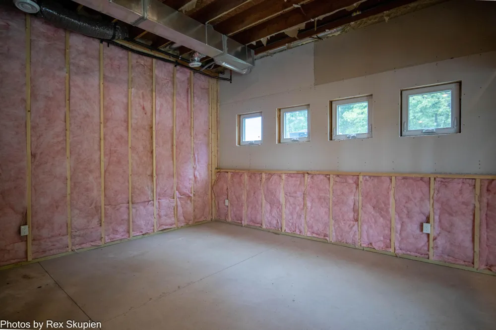 17090 Kenowa Avenue Tyrone Township, MI 49330