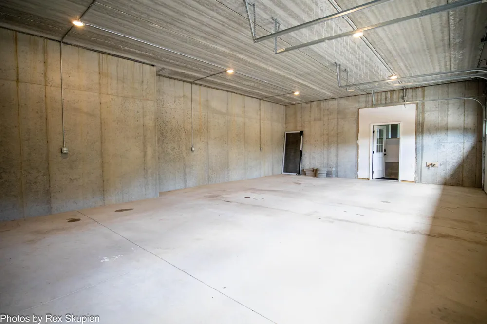 17090 Kenowa Avenue Tyrone Township, MI 49330