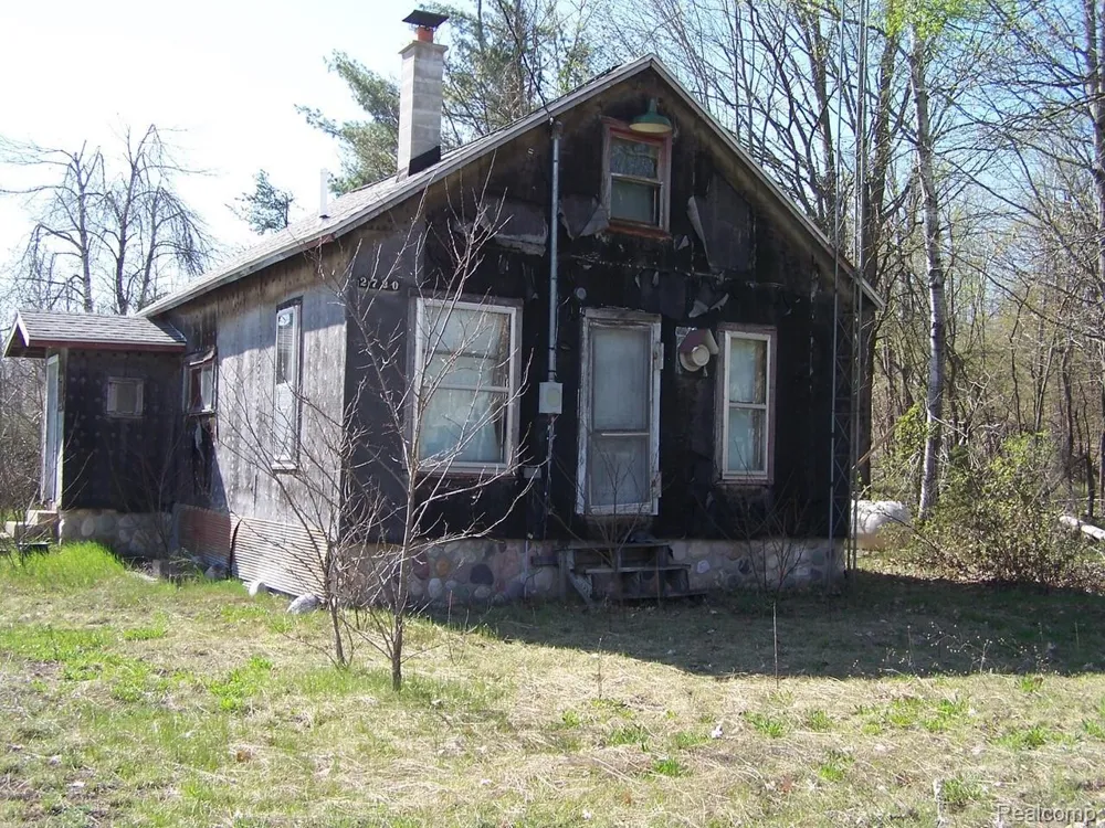 2720 Sawyer Road Dover Township, MI 49735