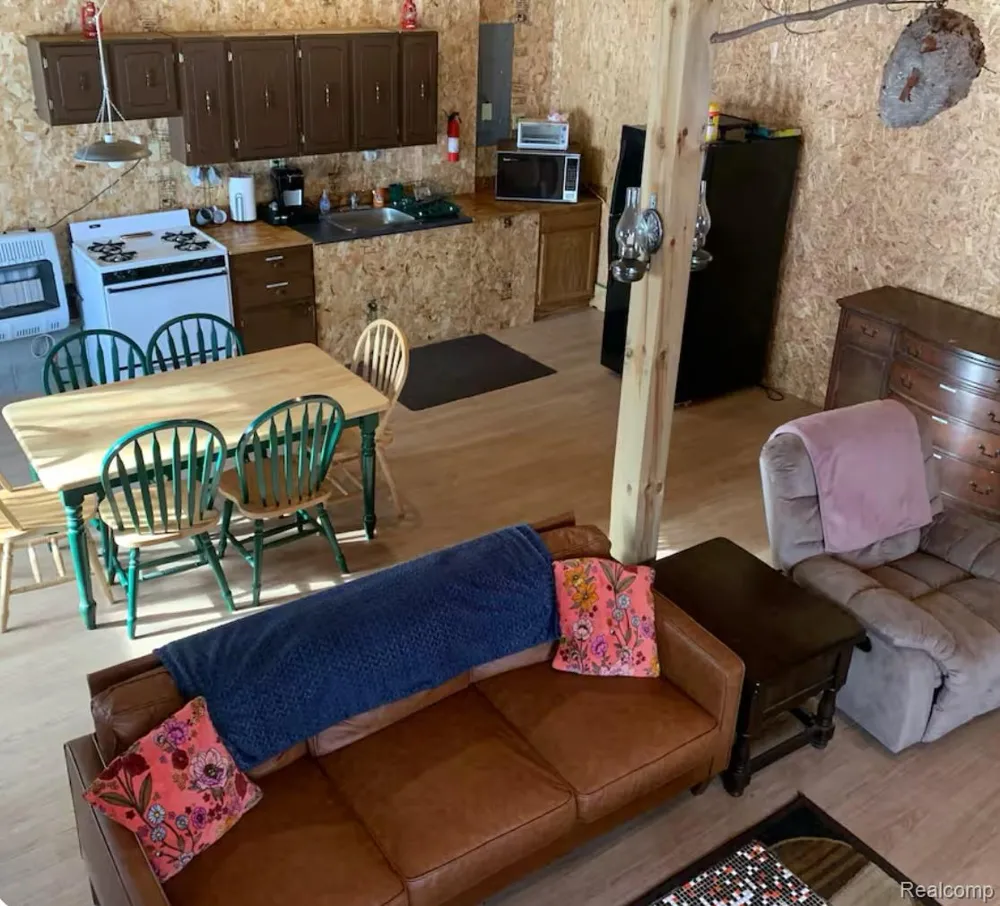 33902 W Birch Shores Drive Trout Lake Township, MI 49793