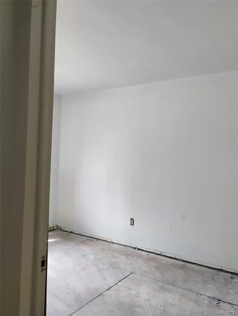 22100 Dante Street Oak Park City, MI 48237