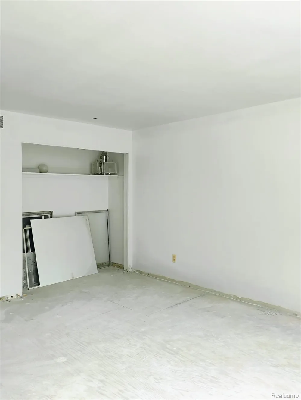 22100 Dante Street Oak Park City, MI 48237