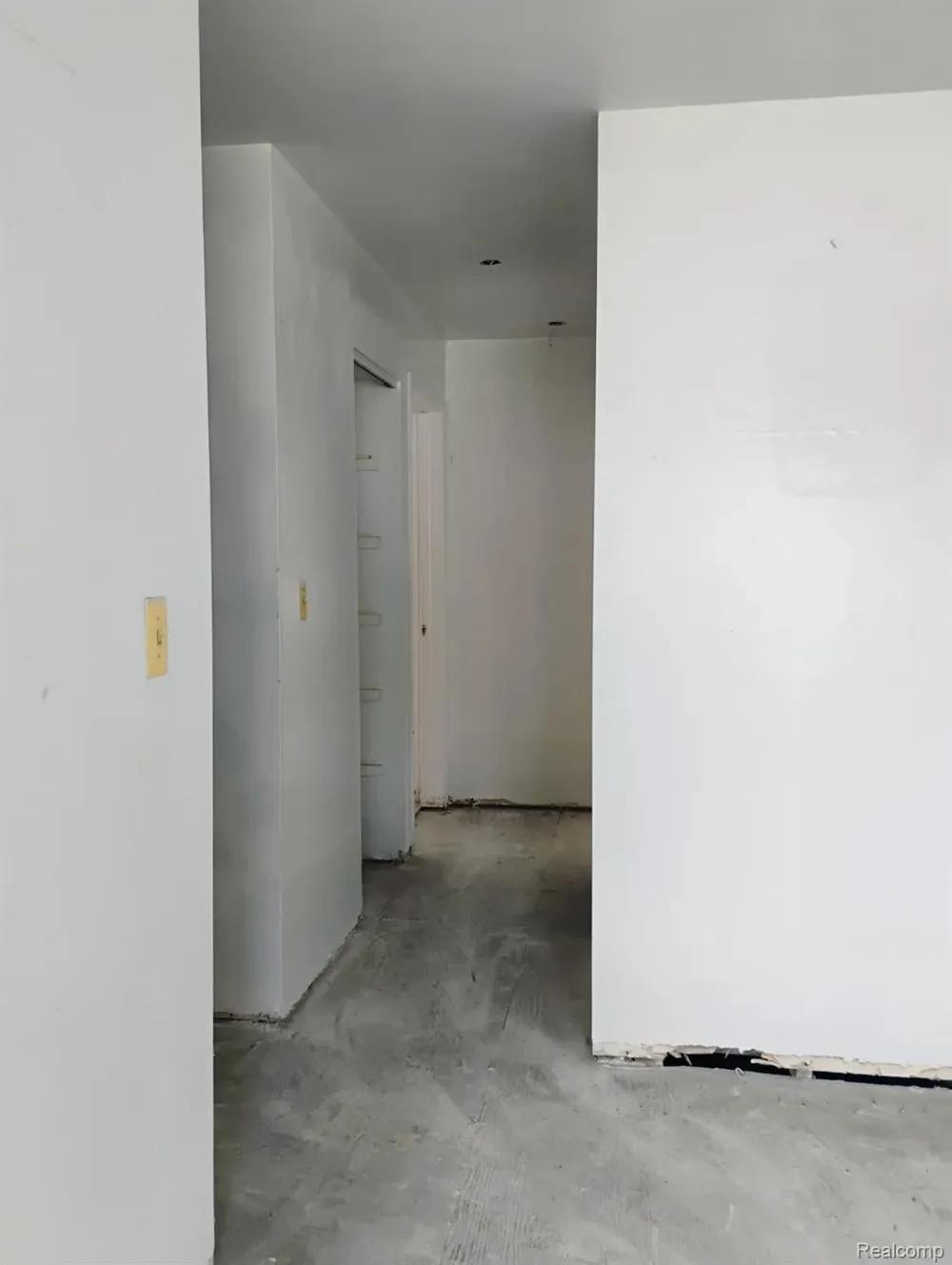 22100 Dante Street Oak Park City, MI 48237