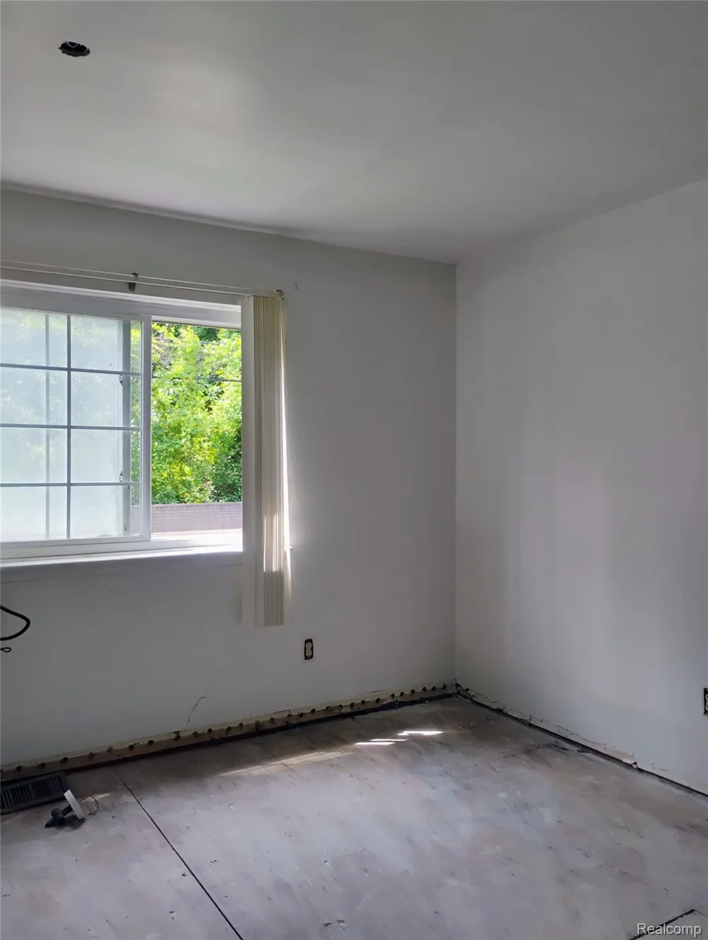 22100 Dante Street Oak Park City, MI 48237
