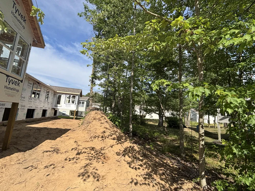 1516 W Addison Way Laketon Township, MI 49445