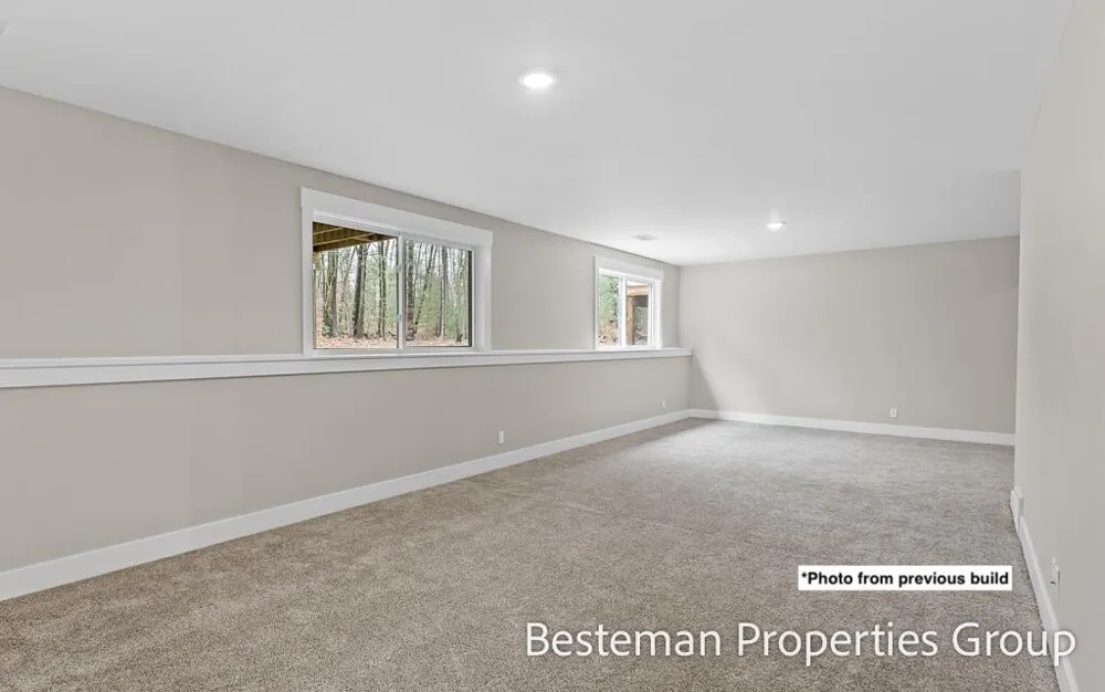 1516 W Addison Way Laketon Township, MI 49445