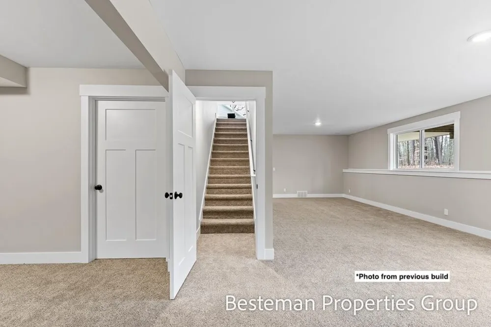 1516 W Addison Way Laketon Township, MI 49445