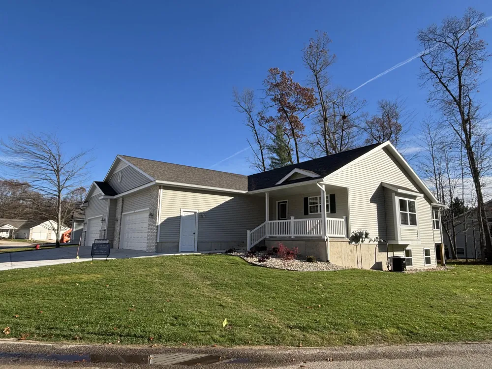 1516 W Addison Way Laketon Township, MI 49445