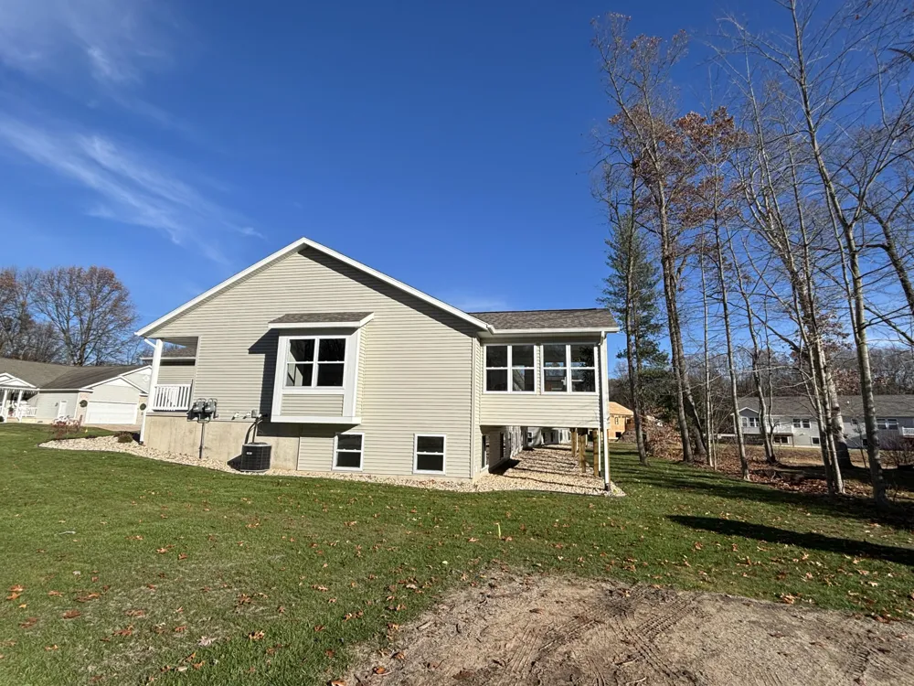 1516 W Addison Way Laketon Township, MI 49445