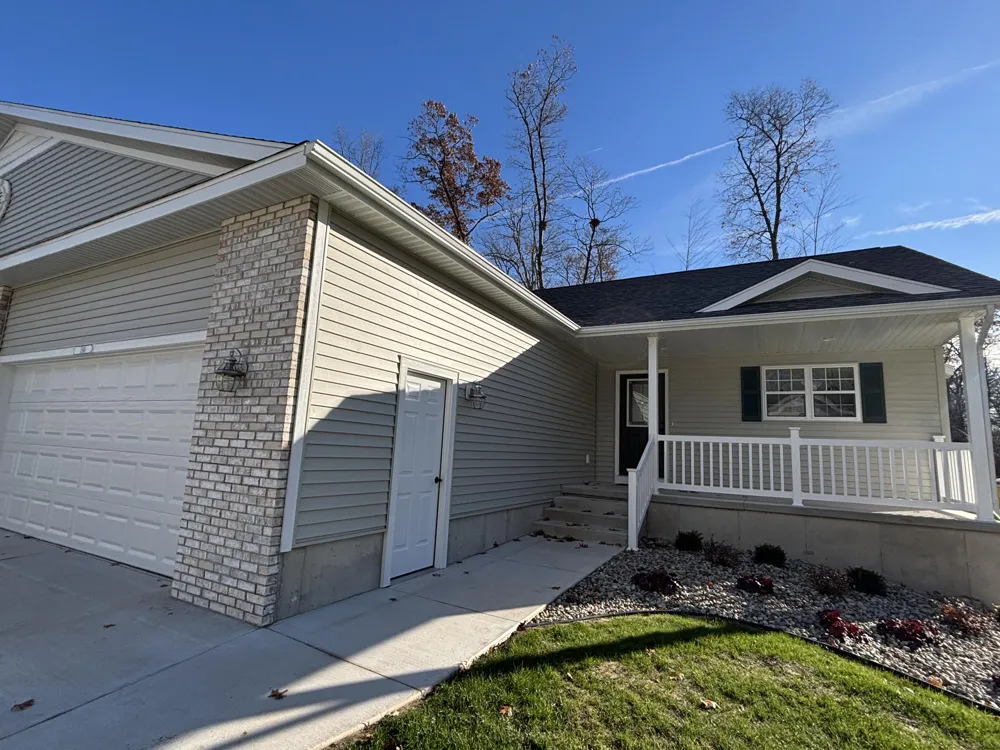 1516 W Addison Way Laketon Township, MI 49445