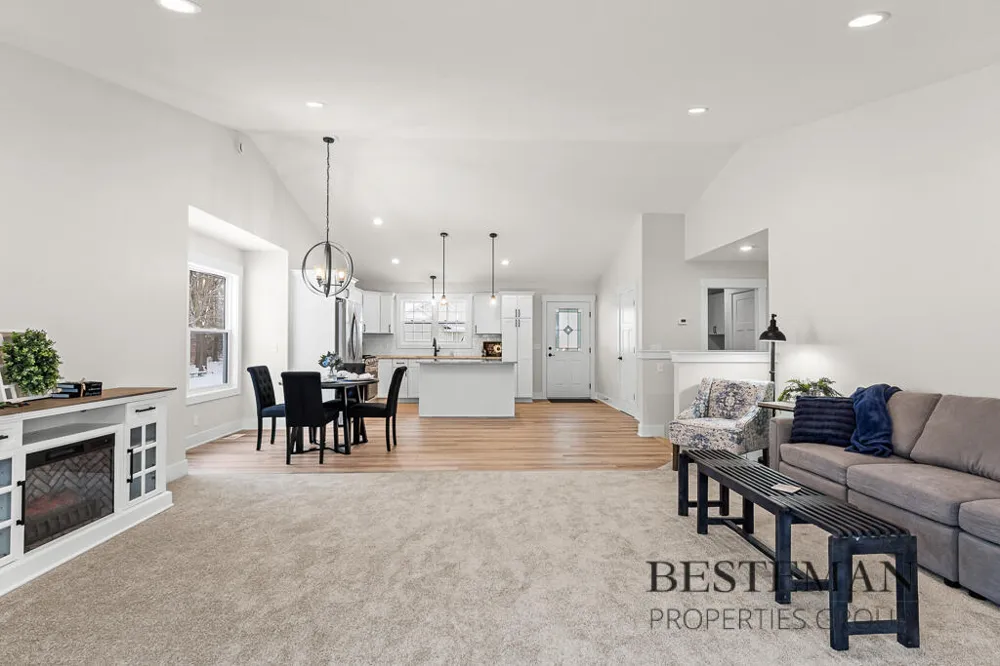 1516 W Addison Way Laketon Township, MI 49445