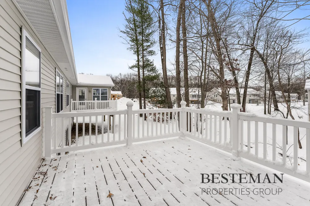 1516 W Addison Way Laketon Township, MI 49445