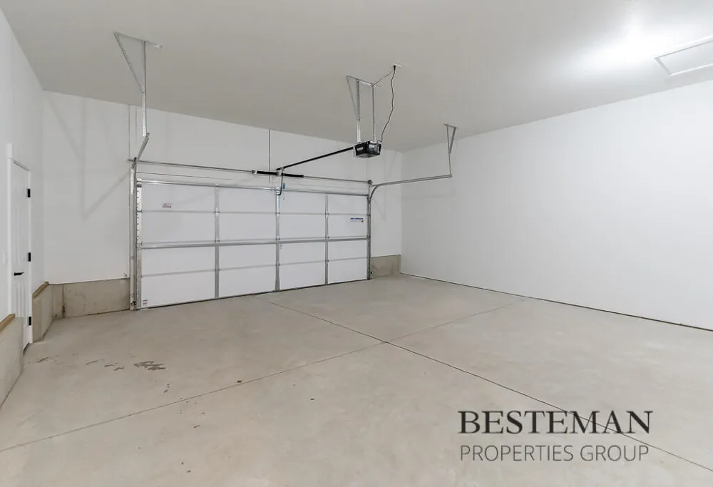 1516 W Addison Way Laketon Township, MI 49445