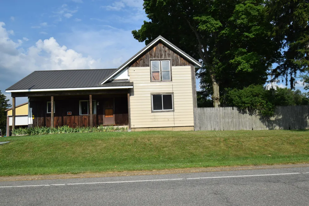 71627 County Road 681 Lawrence Township, MI 49057