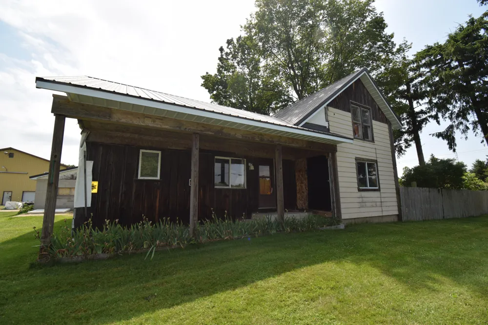 71627 County Road 681 Lawrence Township, MI 49057