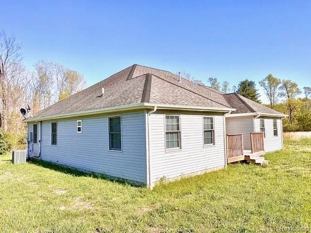2095 M 140 Benton Harbor City, MI 49022
