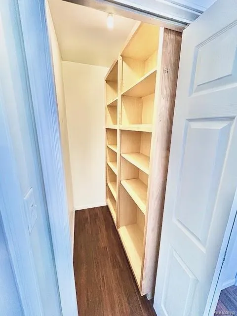 2095 M 140 Benton Harbor City, MI 49022
