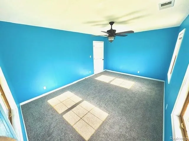 2095 M 140 Benton Harbor City, MI 49022
