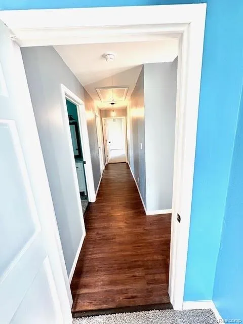 2095 M 140 Benton Harbor City, MI 49022