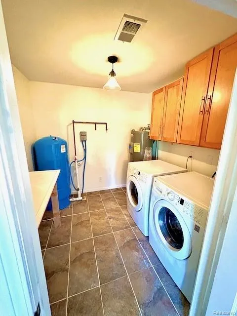 2095 M 140 Benton Harbor City, MI 49022