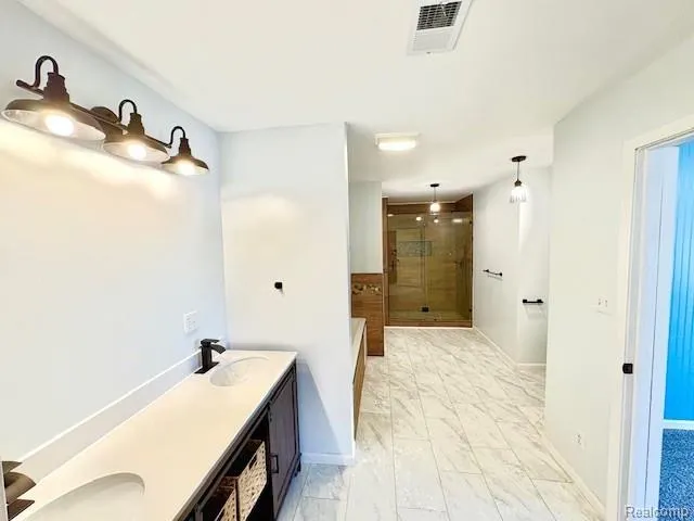 2095 M 140 Benton Harbor City, MI 49022