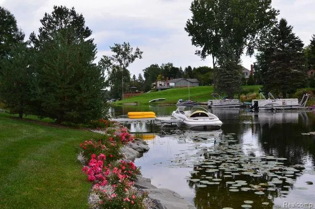 1974 Sandy Shores Drive Oxford Charter Township, MI 48371