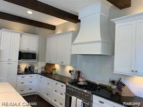 1 Buttercup Trail Milford Charter Township, MI 48381