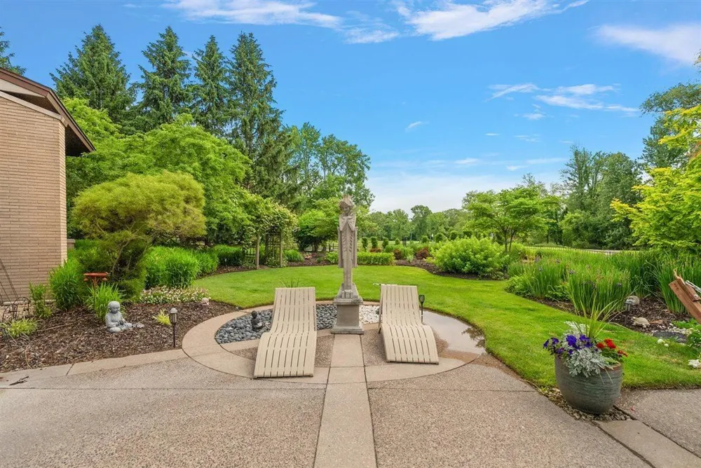 1878 Watermark Drive SE Cascade Charter Township, MI 49546