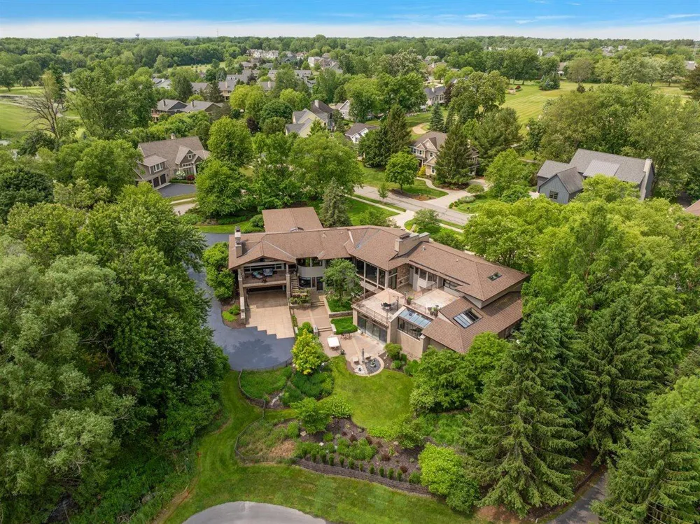 1878 Watermark Drive SE Cascade Charter Township, MI 49546