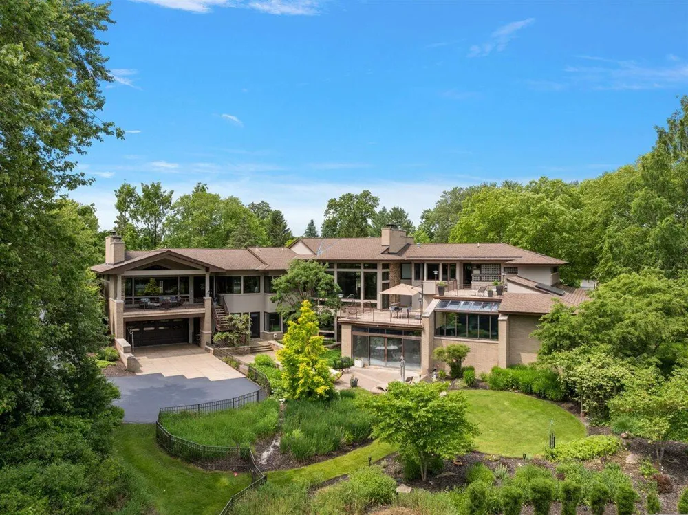 1878 Watermark Drive SE Cascade Charter Township, MI 49546