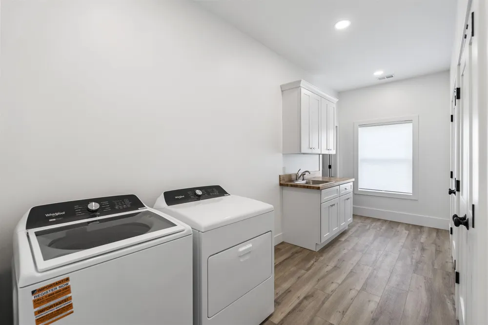 202 W Carpenter Street Charlevoix Township, MI 49720