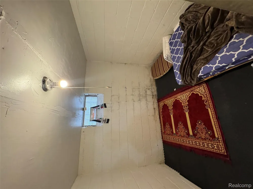 13469 Dwyer Street Hamtramck City, MI 48212