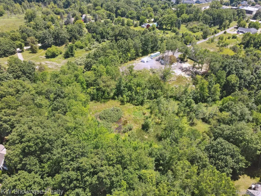 1657 Frech Lane Oceola Township, MI 48843