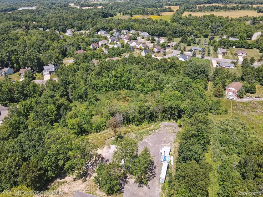 1657 Frech Lane Oceola Township, MI 48843
